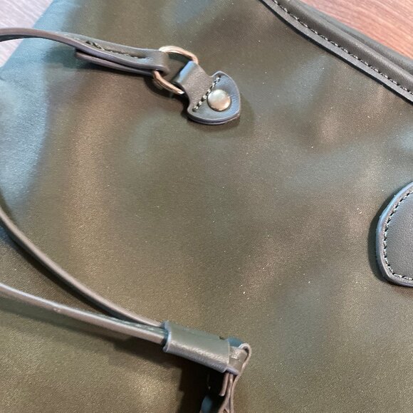 Threaded Pear Tote or Handbag  Carry On Olive Green New Without Tags Length:11" - Picture 9 of 13